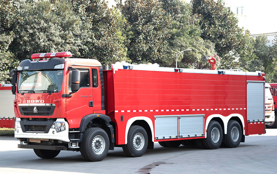 Sinotruk HOWO 25T Espuma de agua Combate de incendios Camión de buena calidad Vehículo especializado China Fábrica