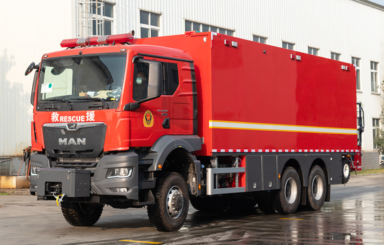 Equipo de hombre Camión de bomberos de buena calidad Vehículo especializado China Fábrica