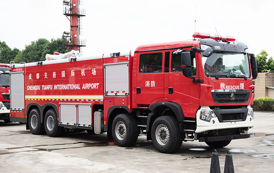 HOWO 18T CAFS industriales fuego el camión de la lucha contra con la cabina doble de la fila